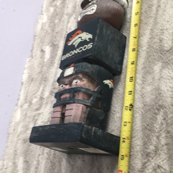 Gillygaloo Denver Broncos tiki totem - Picture 6 of 8